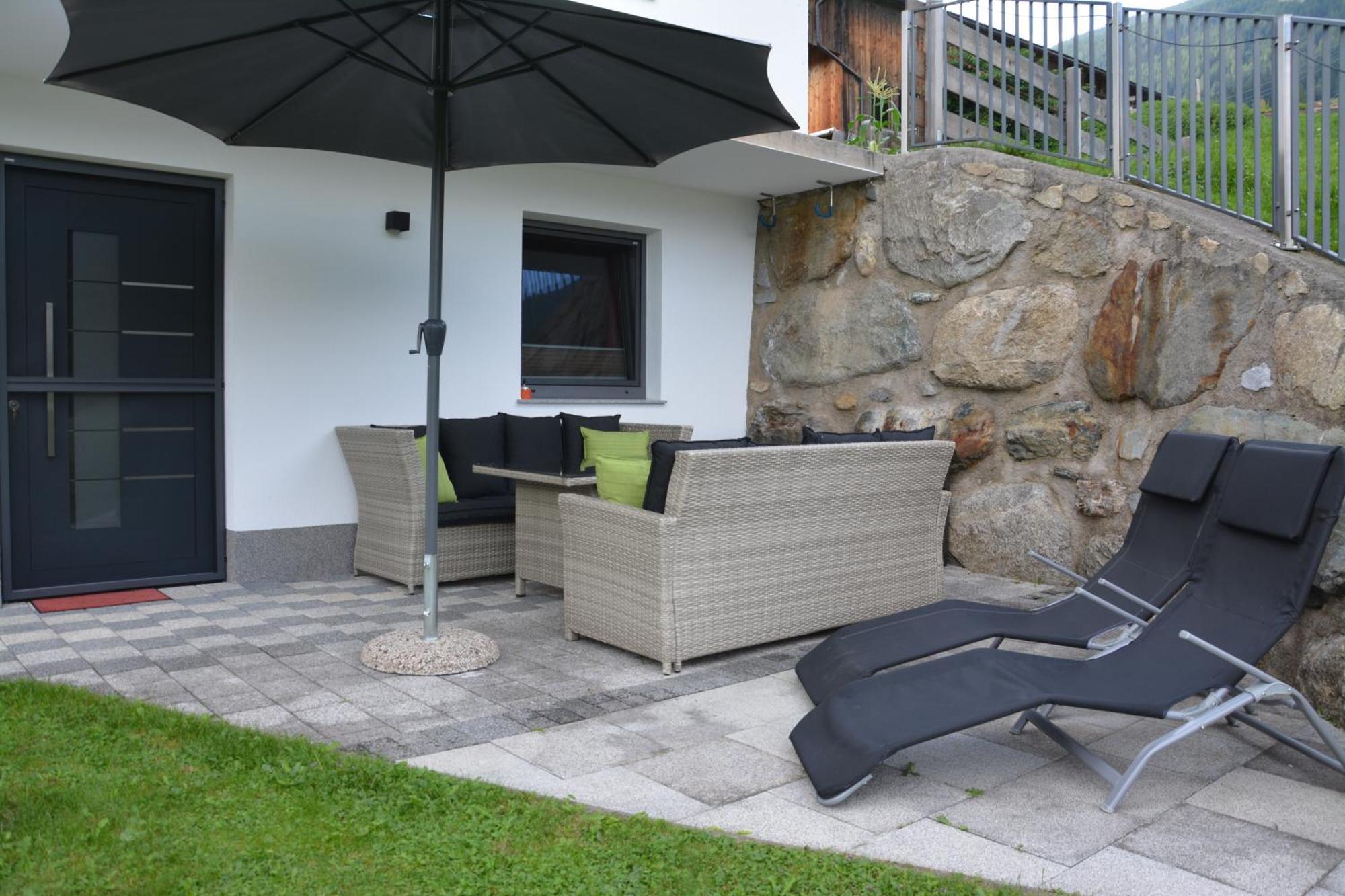 Appartement Wieshof Neukirchen am Grossvenediger Luaran gambar