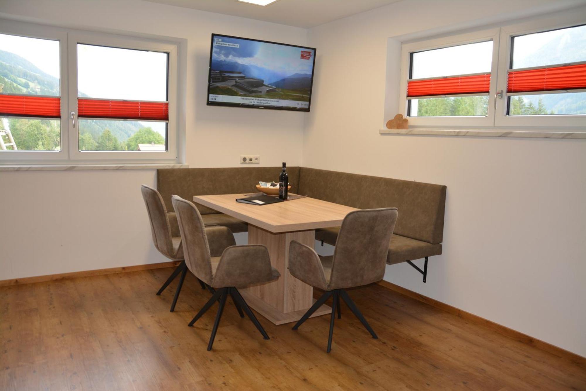 Appartement Wieshof Neukirchen am Grossvenediger Luaran gambar